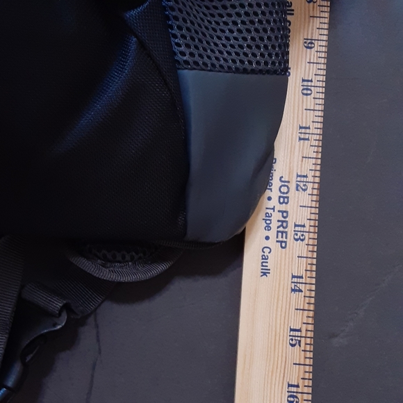 CLASSIC Fashion Collection Drawstring & Zipper Backpack - Picture 9 of 11